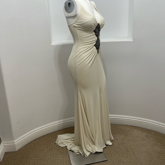 Mandalay  Vintage Beads Embellished Gown Ivory Size 19 - Picture 3 of 11